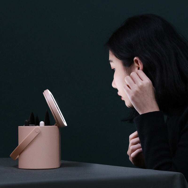 GlowMirror™ – Bärbar Sminkspegel med LED-belysning